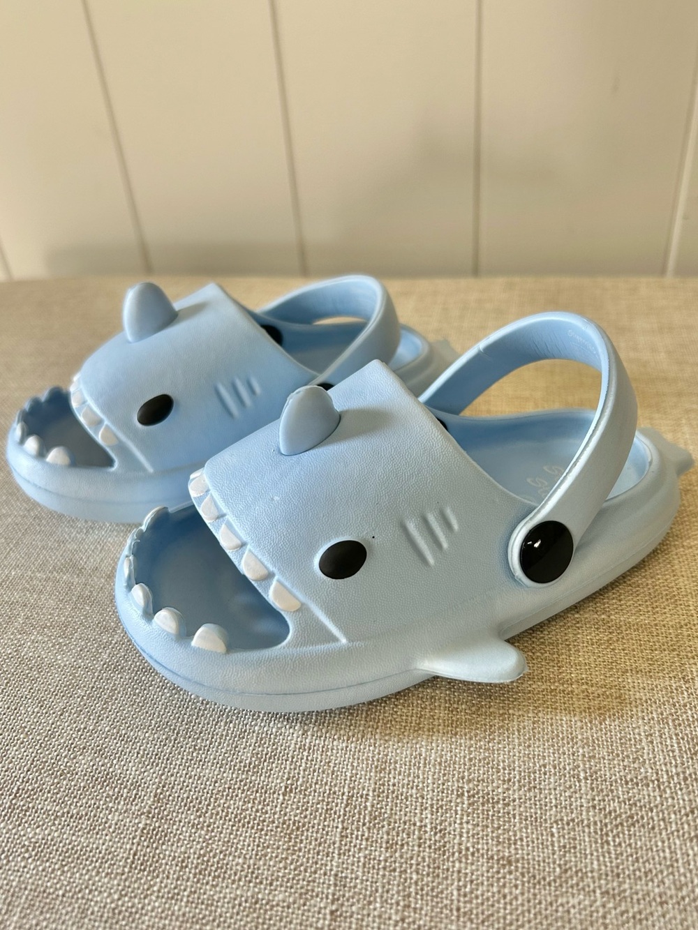 Toddler Shark Slides Light Blue Waterproof Clogs Vacation Open Toe Boy Sandals 6